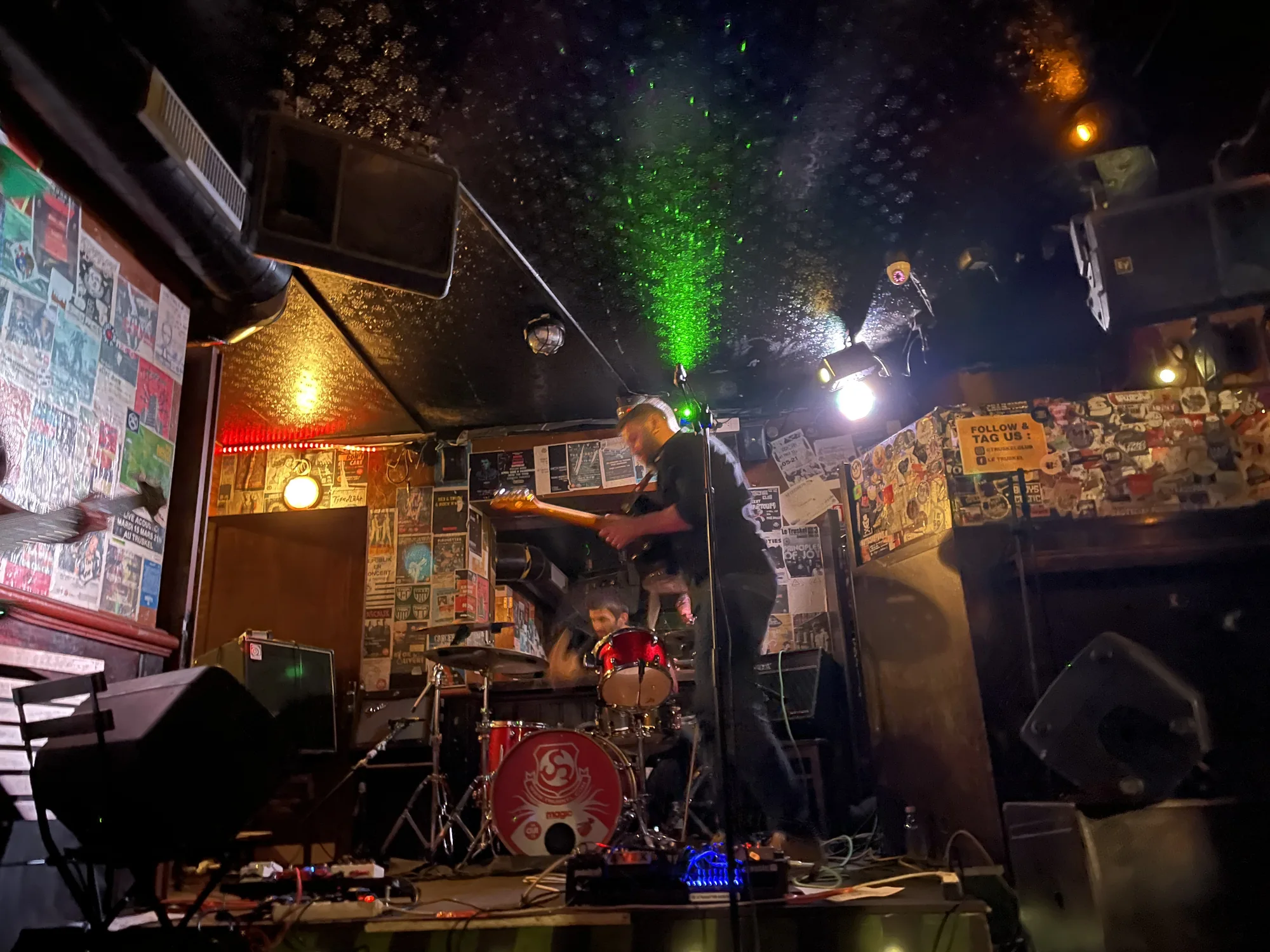DAKINIZ live at TRUSKEL
