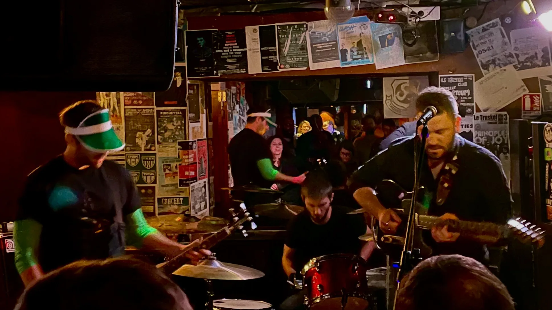 DAKINIZ live at TRUSKEL