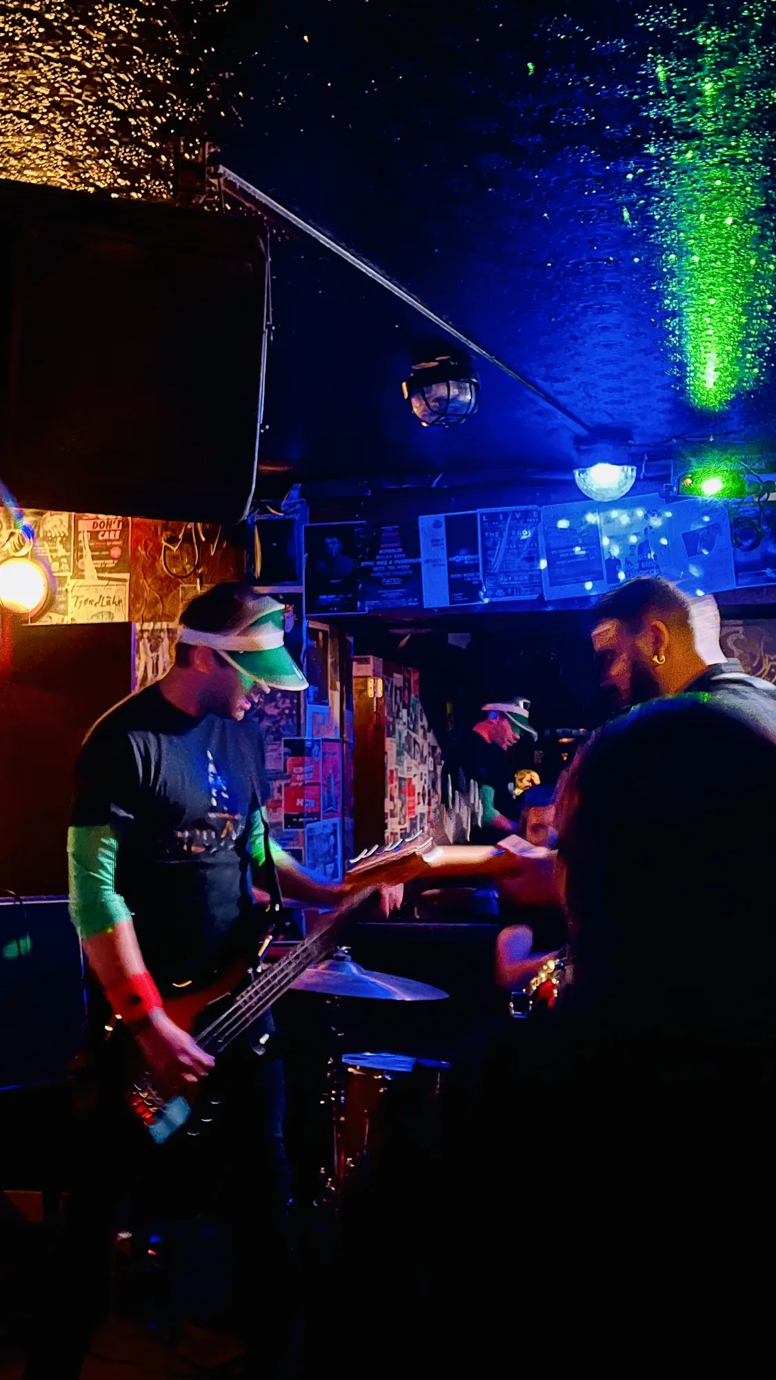 DAKINIZ live at TRUSKEL