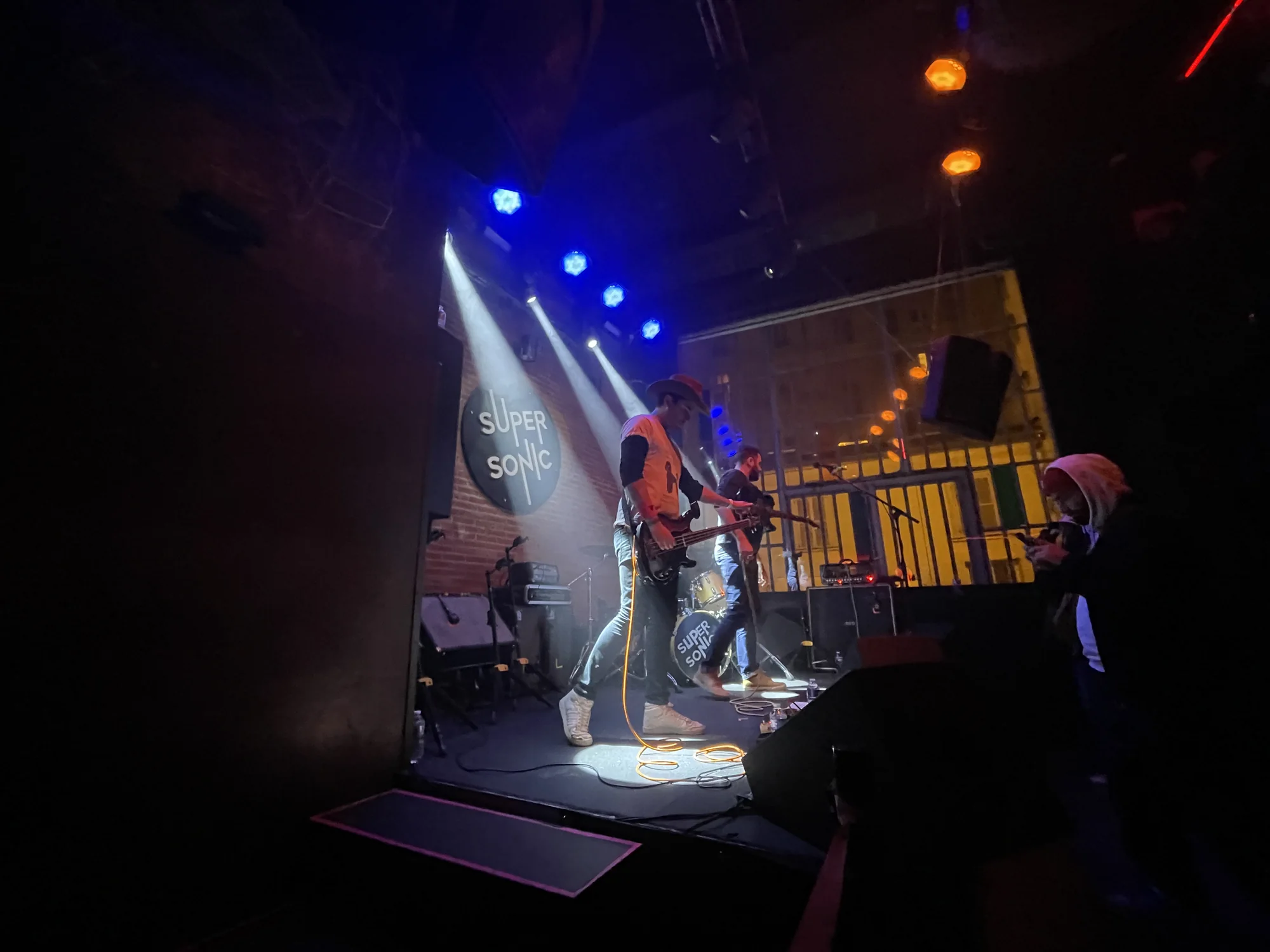 DAKINIZ live at SUPERSONIC
