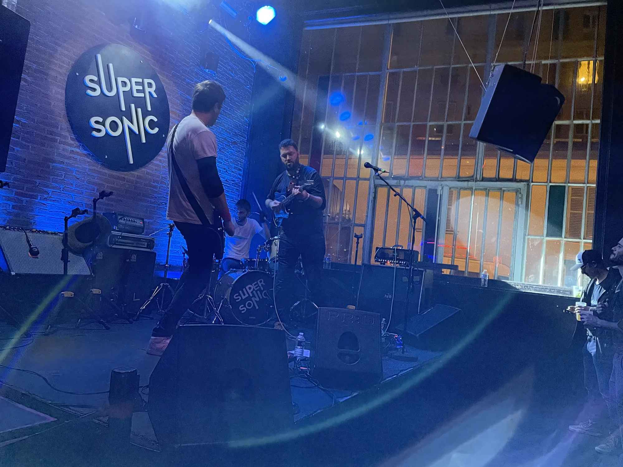 DAKINIZ live at SUPERSONIC