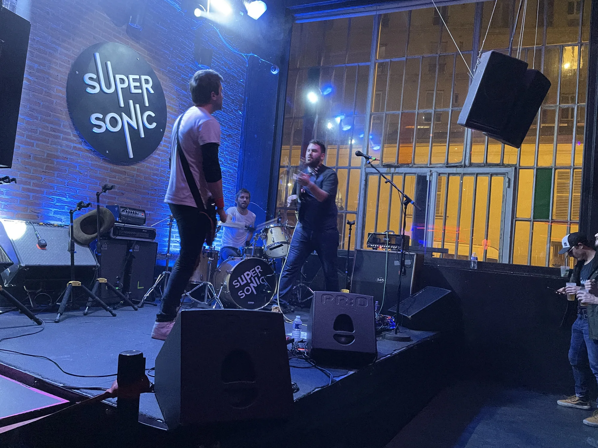 DAKINIZ live at SUPERSONIC